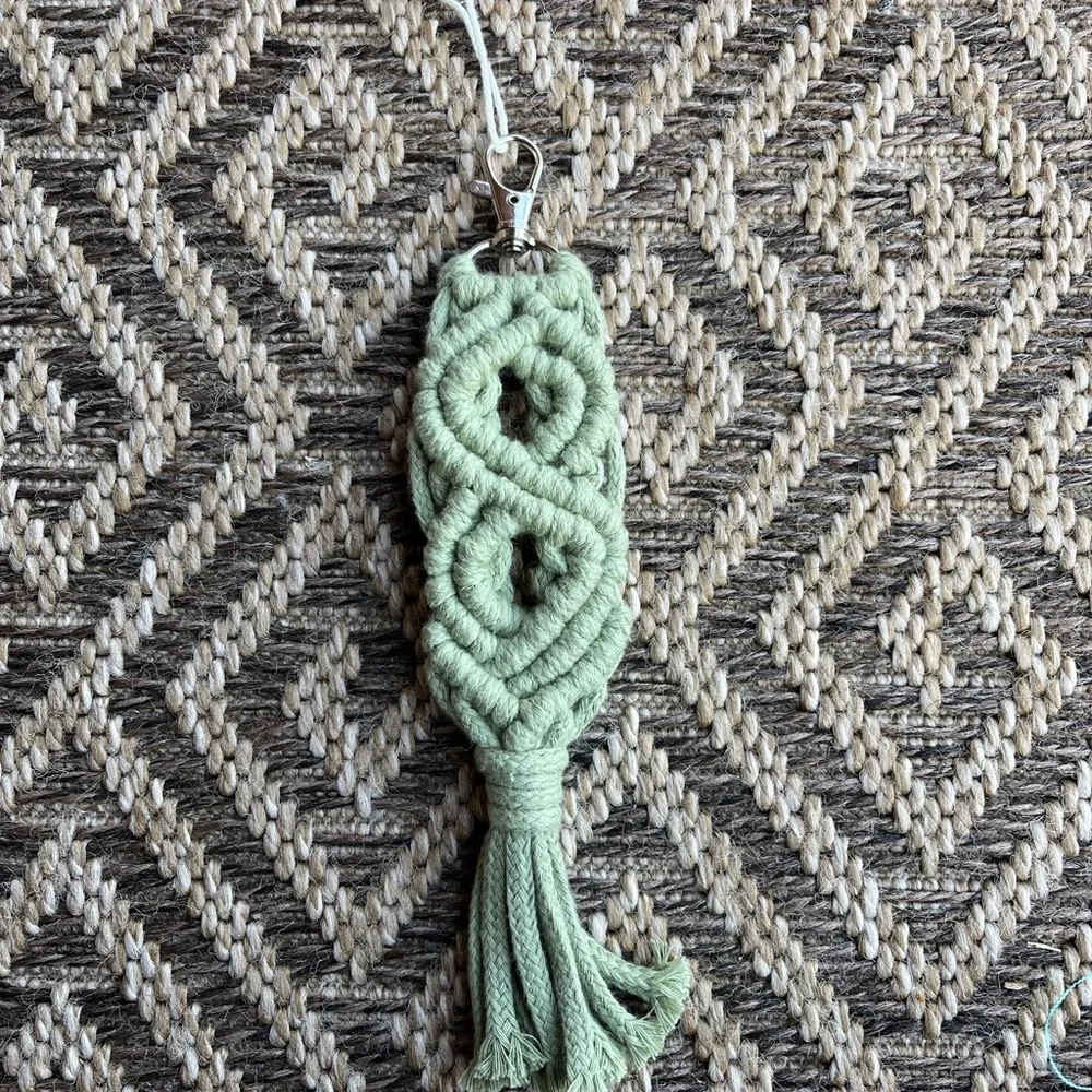 Macrame Keychain - Picture 3 of 5